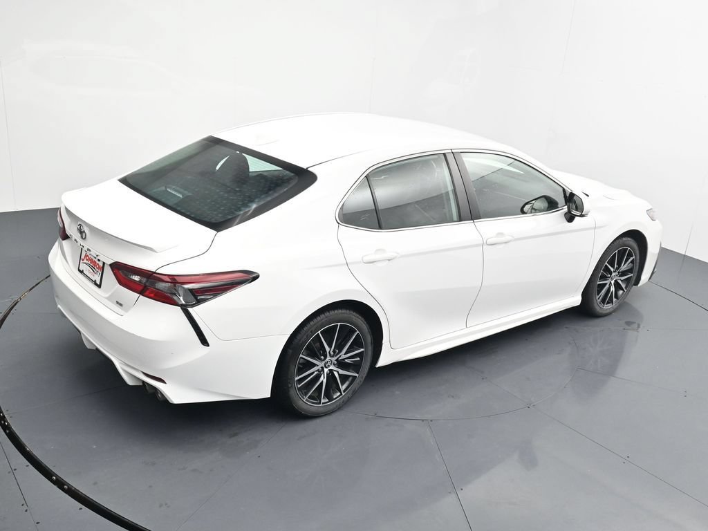 Used 2024 Toyota Camry SE FWD image 27