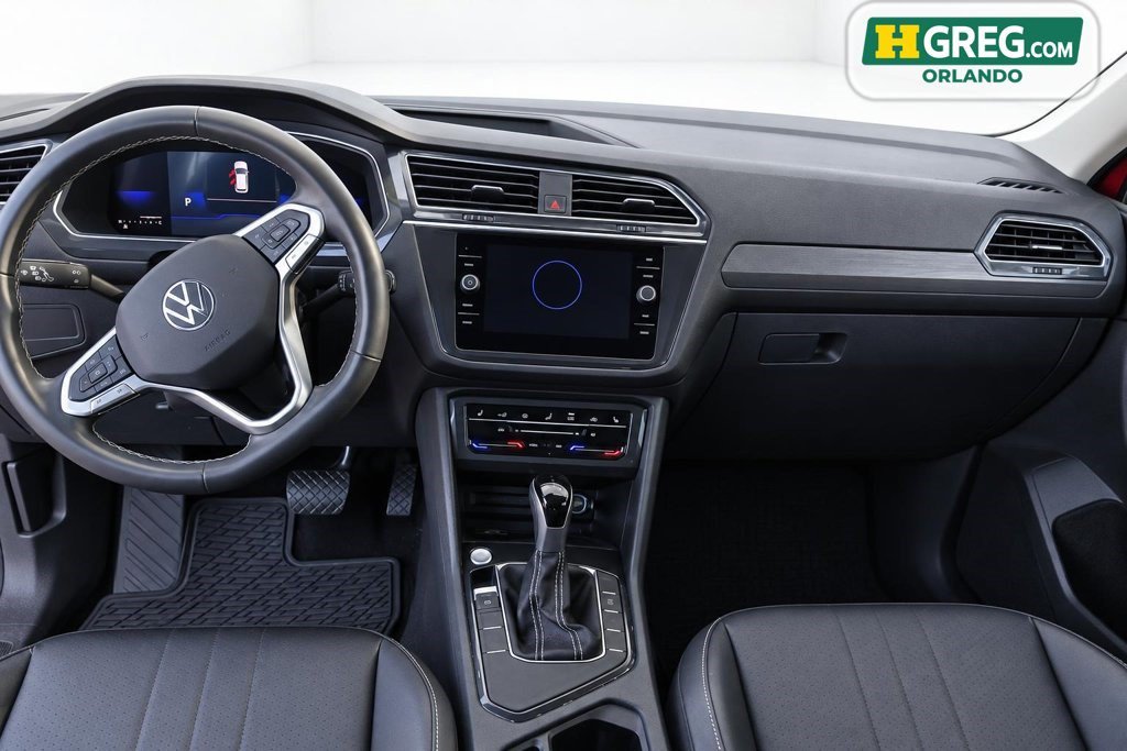 Used 2023 Volkswagen Tiguan SE FWD image 10