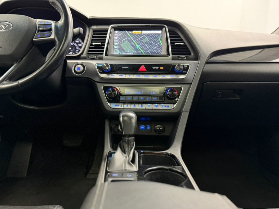 Used 2019 Hyundai Sonata Limited w/ Ultimate Package 04 FWD image 52