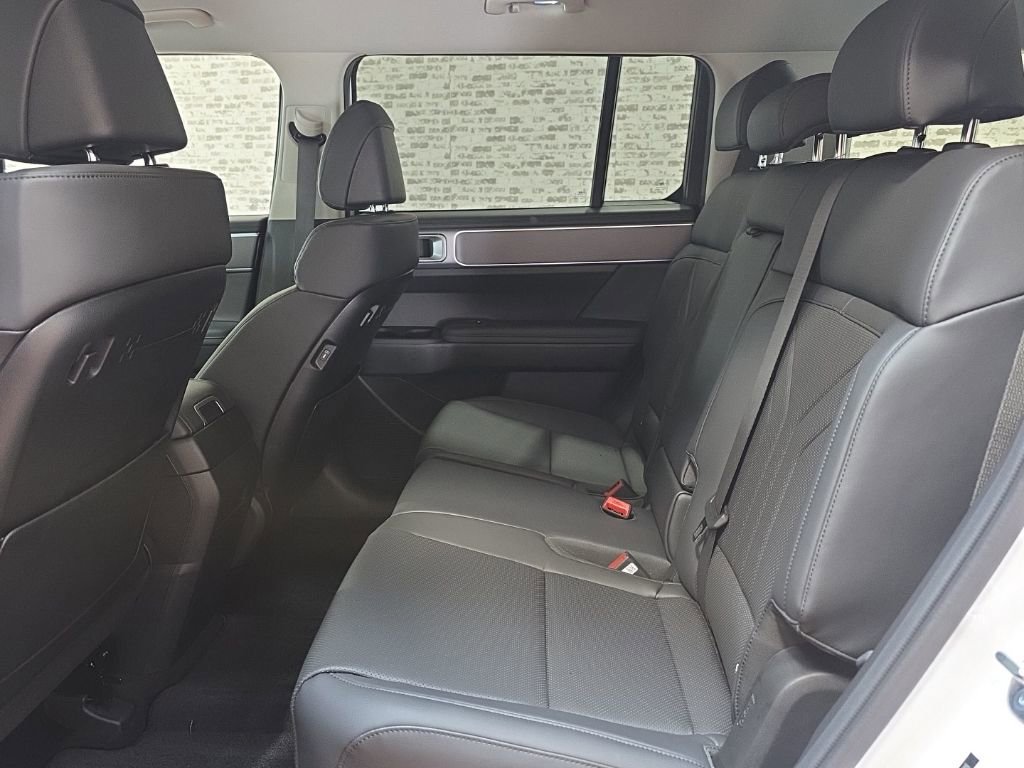 New 2026 Hyundai Santa Fe SEL image 14