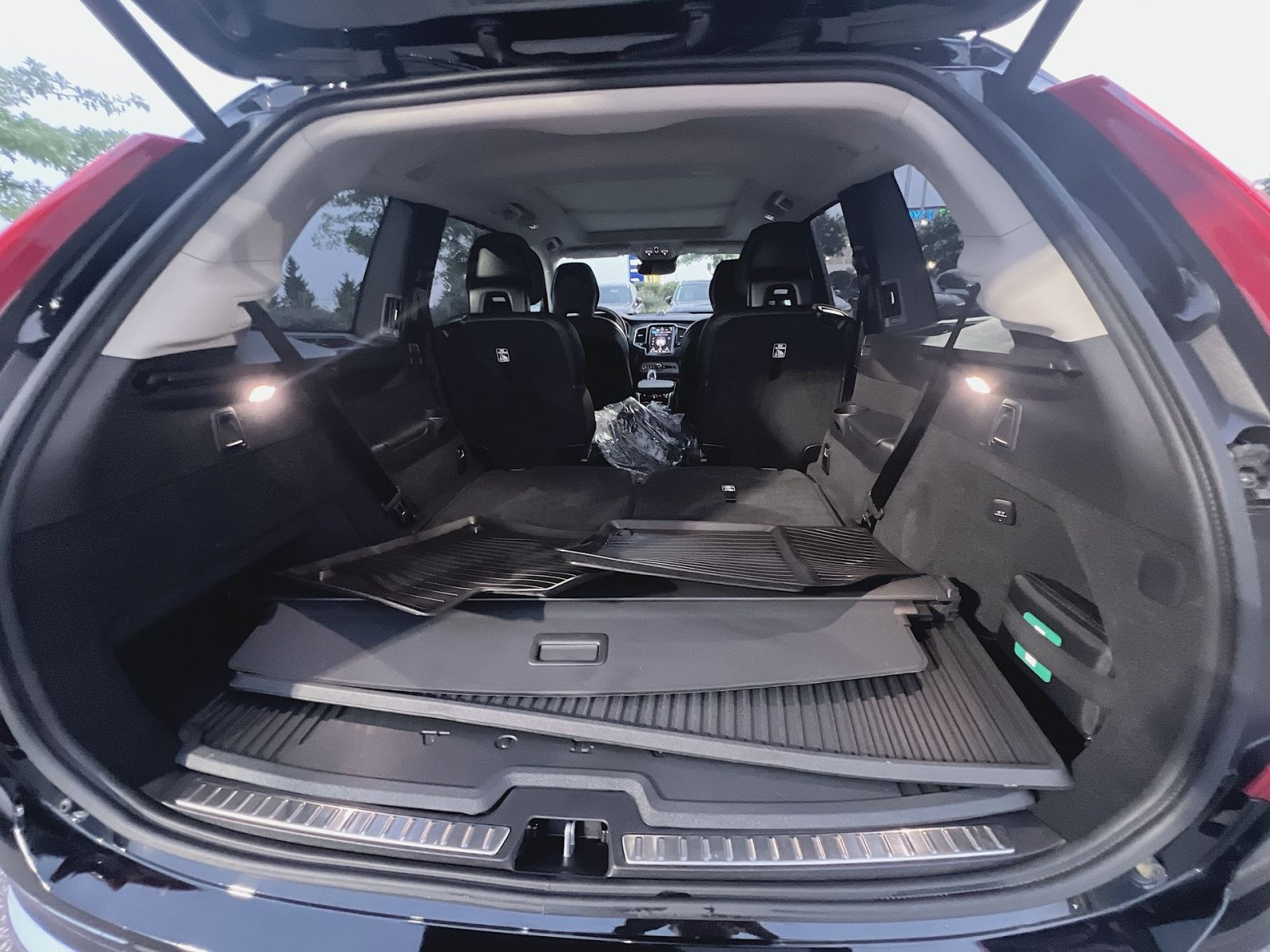 Certified 2024 Volvo XC90 T8 Ultimate w/ Protection Package AWD/4WD image 27