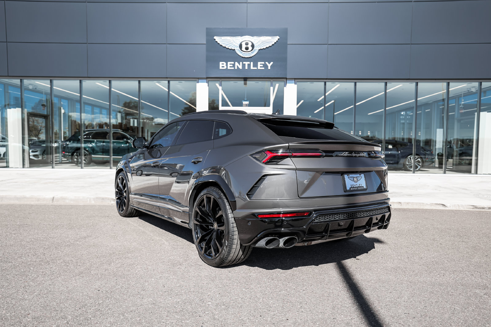 Used 2021 Lamborghini Urus AWD/4WD image 8