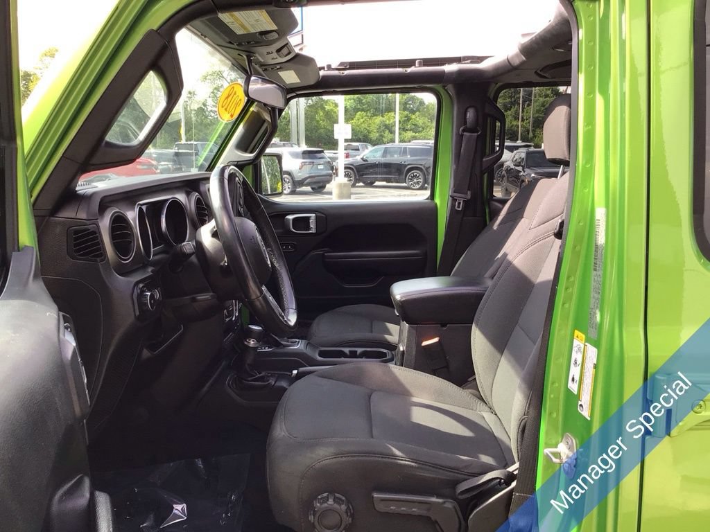Used 2018 Jeep Wrangler Unlimited Sport S AWD/4WD image 23