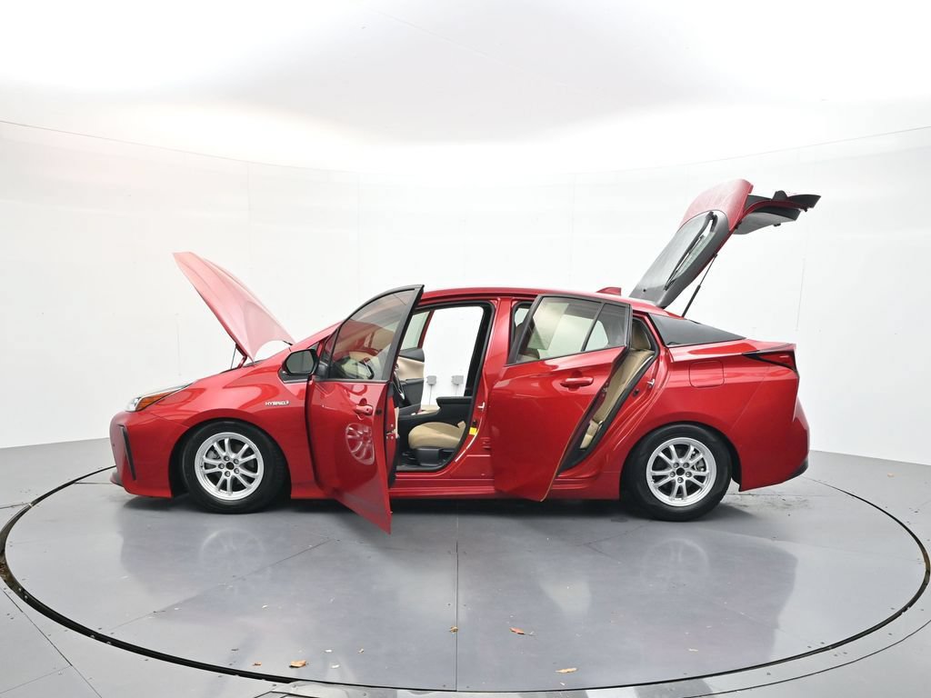 Used 2021 Toyota Prius LE FWD image 34