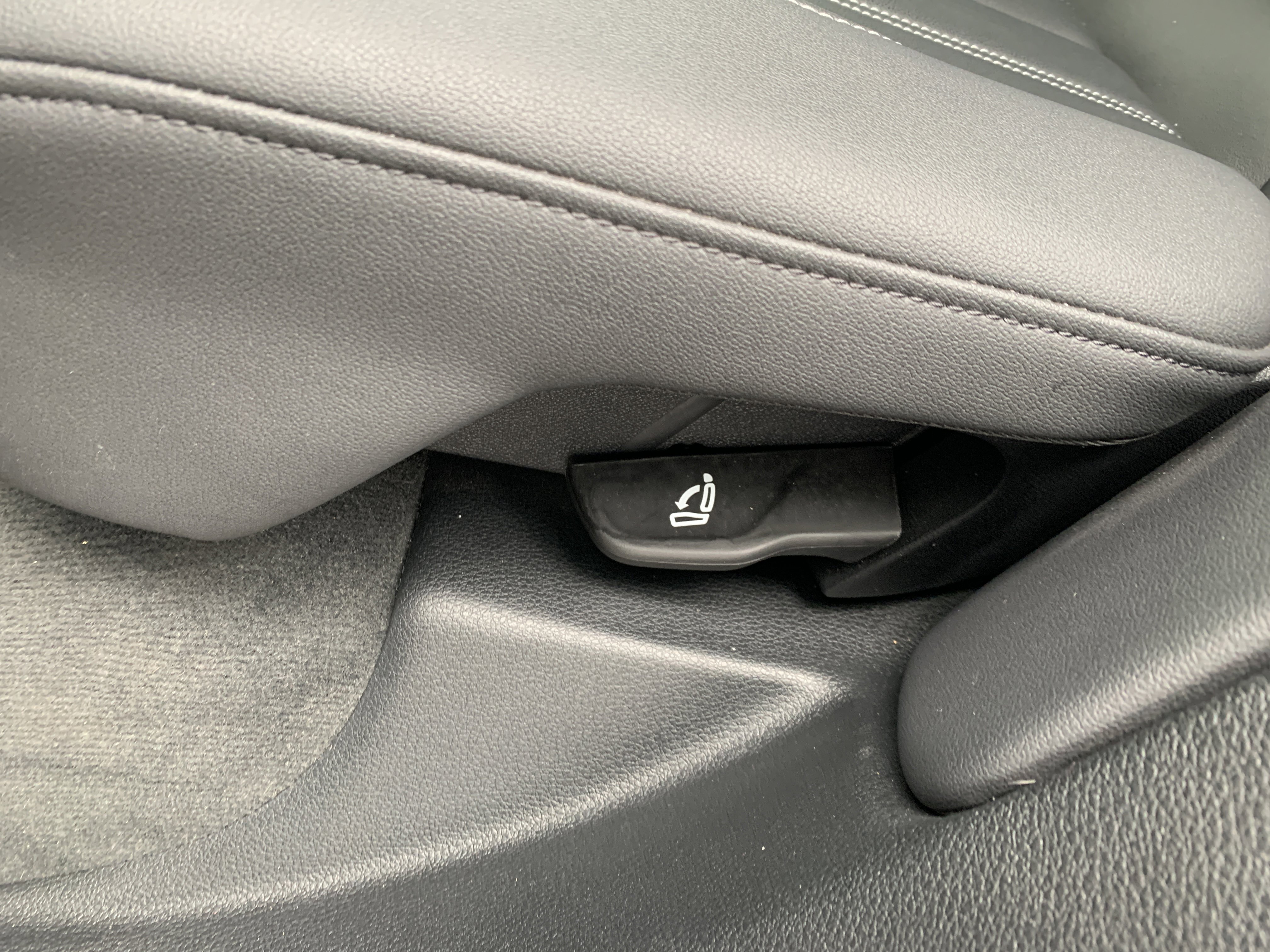 Certified 2022 Audi Q5 2.0T Premium Plus w/ Premium Plus Package image 38