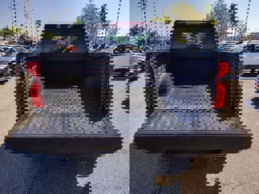 Used 2025 Chevrolet Silverado 1500 Custom Trail Boss w/ Dark Appearance Package image 25