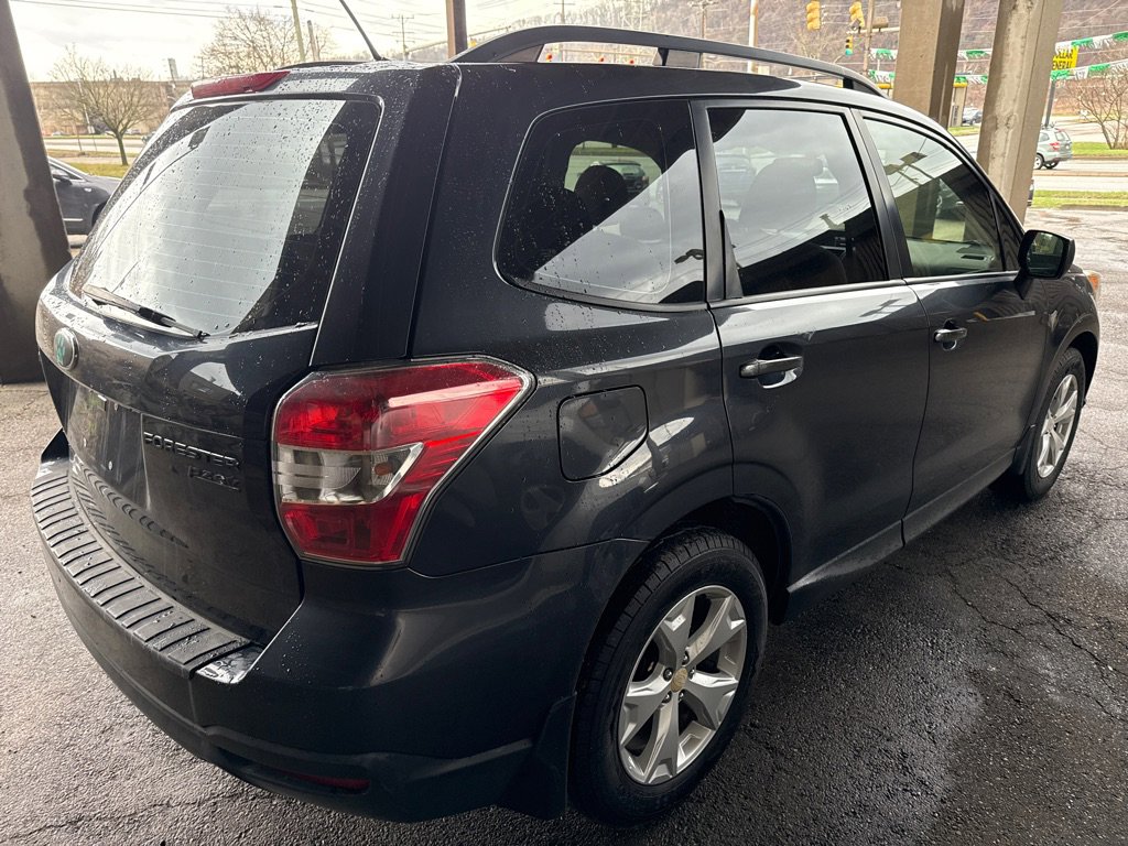 Used 2015 Subaru Forester 2.5i w/ Alloy Wheel Package image 3
