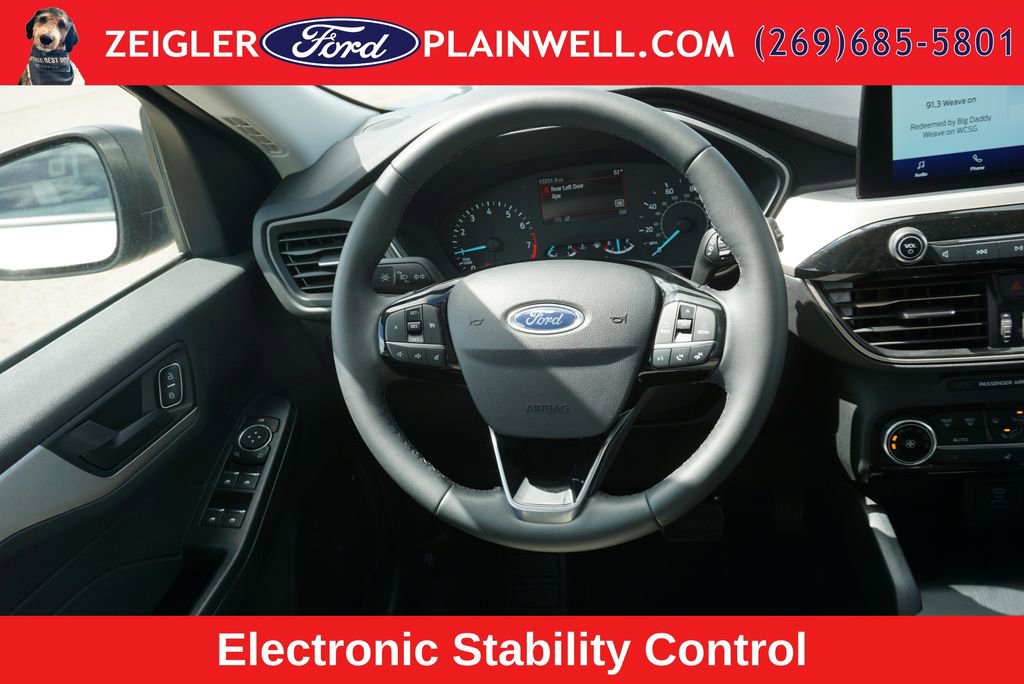 Used 2022 Ford Escape SE w/ Cold Weather Package AWD/4WD image 13
