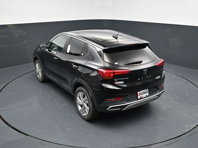 Used 2025 Buick Encore GX Preferred AWD/4WD image 39