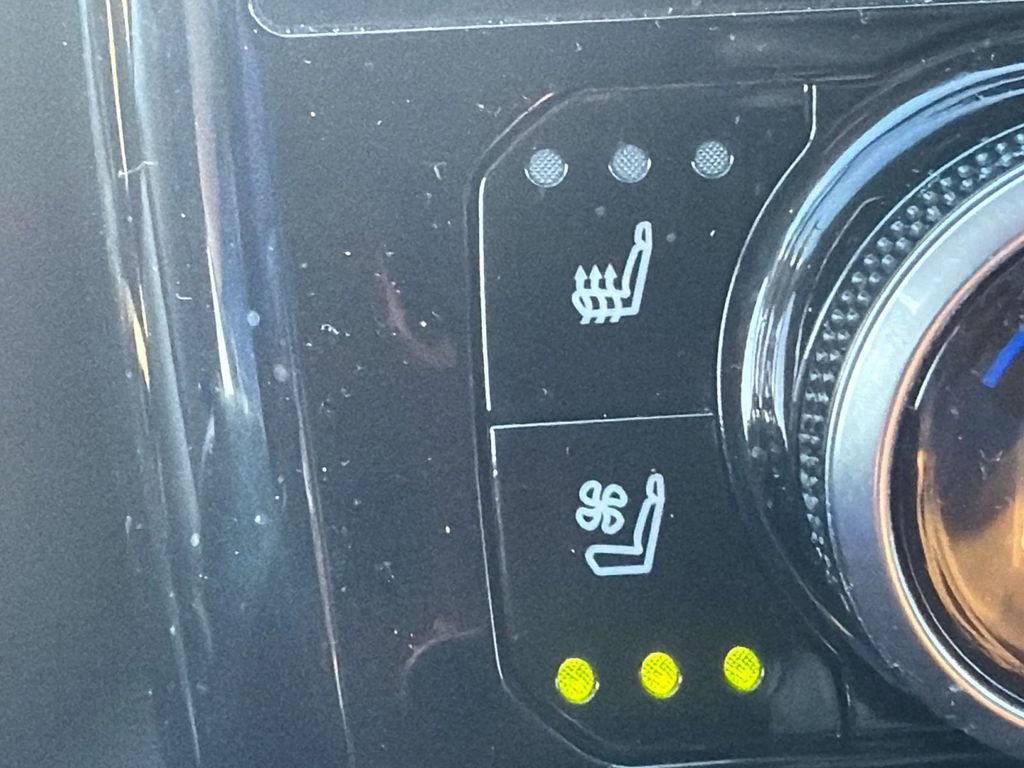 Used 2023 Toyota Highlander Platinum image 22