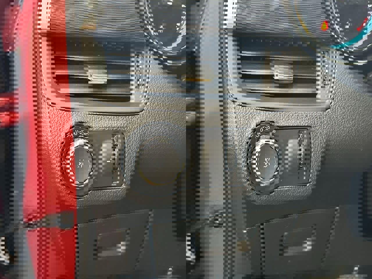 Used 2017 Buick Envision Essence image 16