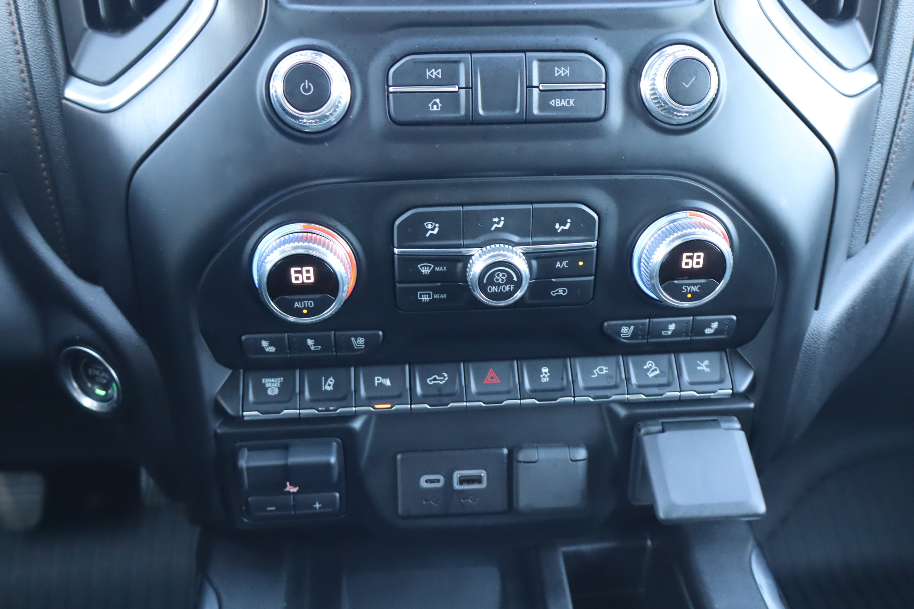 Certified 2023 GMC Sierra 2500 AT4 w/ AT4 Premium Plus Package image 32