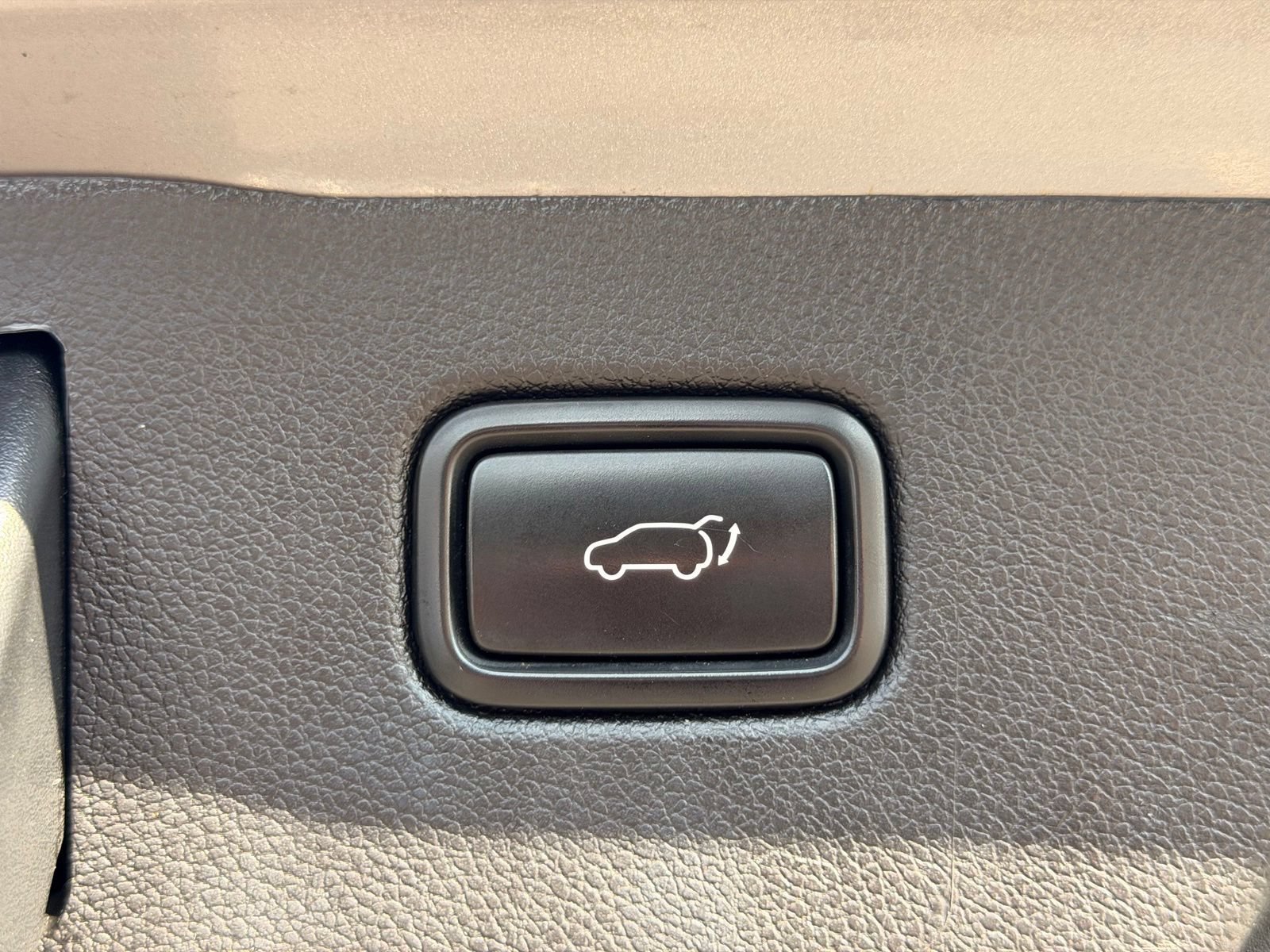 Used 2019 Kia Sorento SX FWD image 13