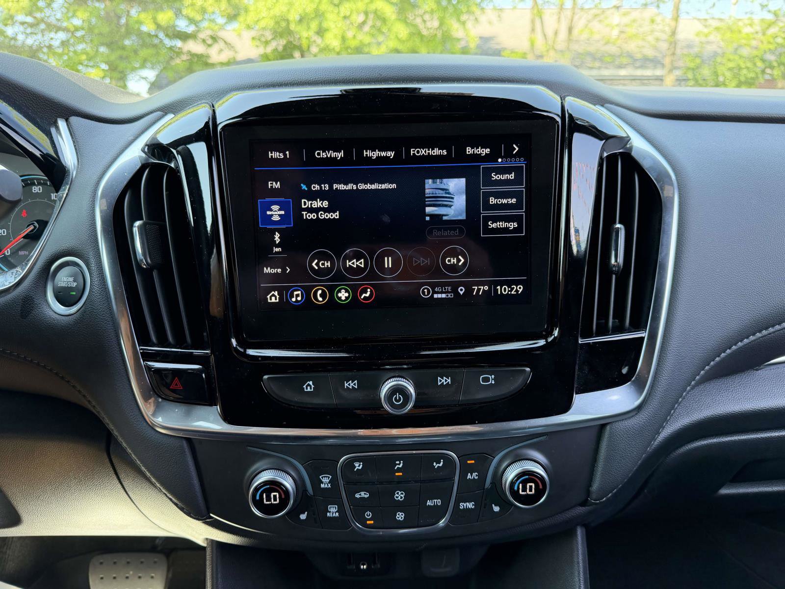 Used 2023 Chevrolet Traverse LT w/ LPO, Floor Liner Package AWD/4WD image 26