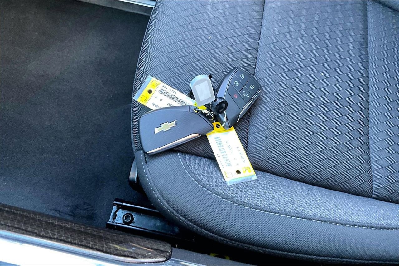 Used 2024 Chevrolet Silverado 1500 RST image 31