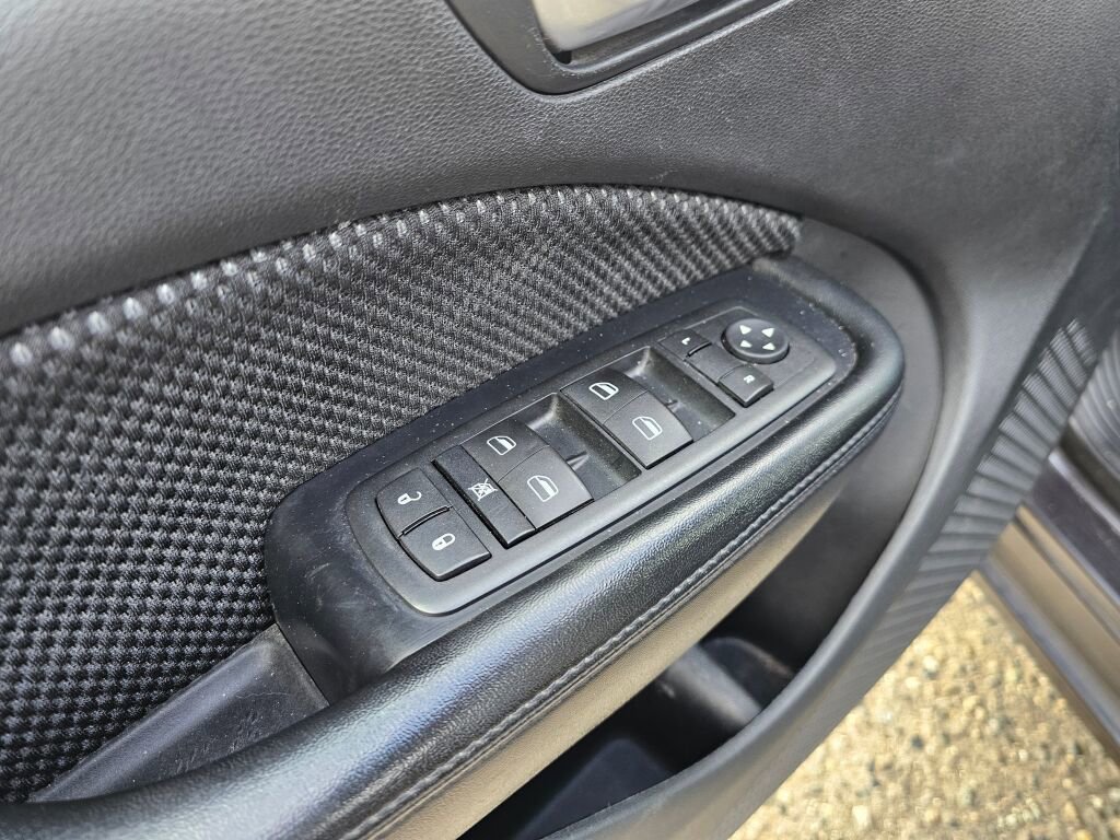 Used 2015 Dodge Dart SXT image 10