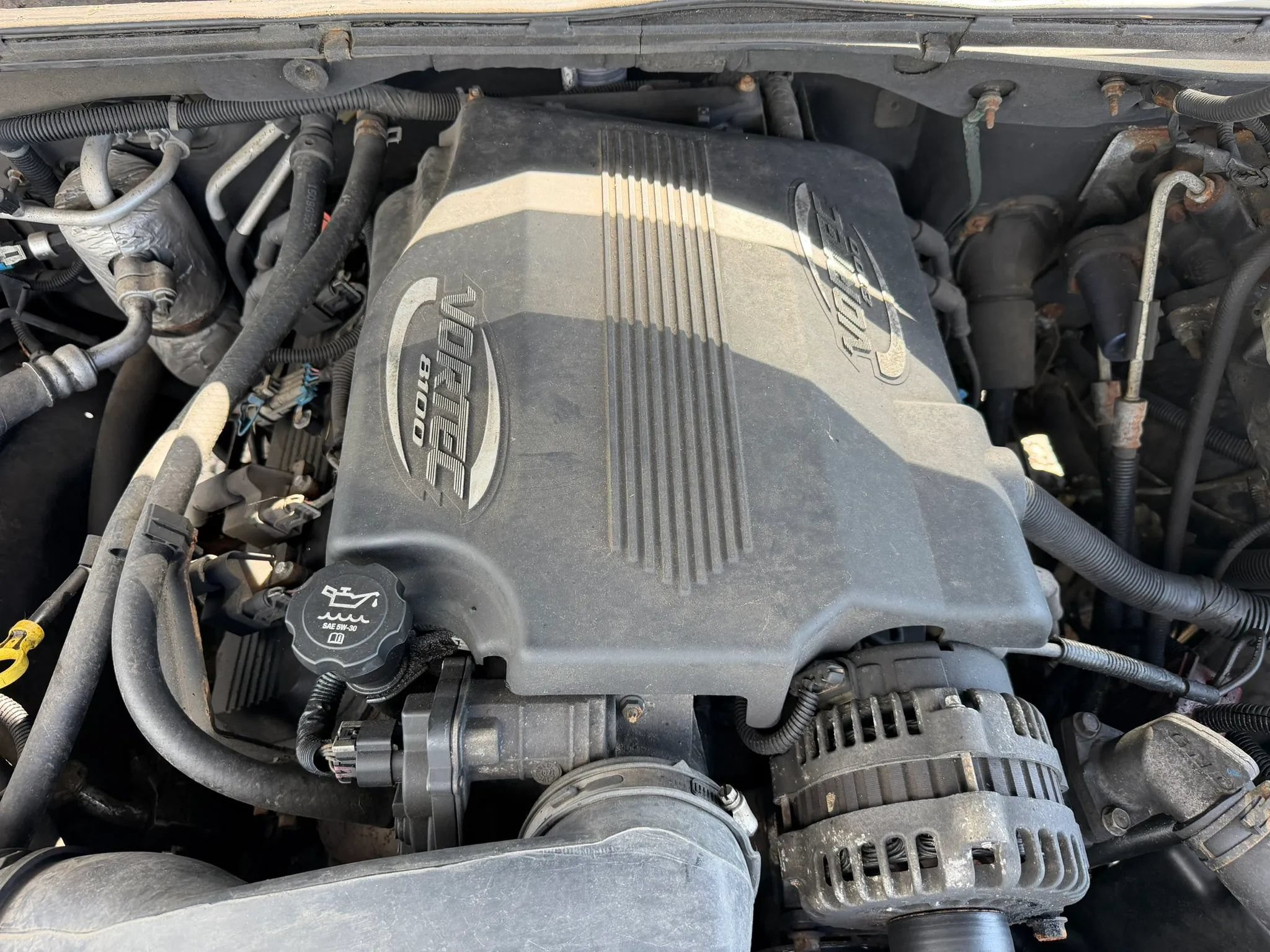 Used 2003 Chevrolet Suburban 2500 LT w/ LT Preferred Equipment Group AWD/4WD image 3