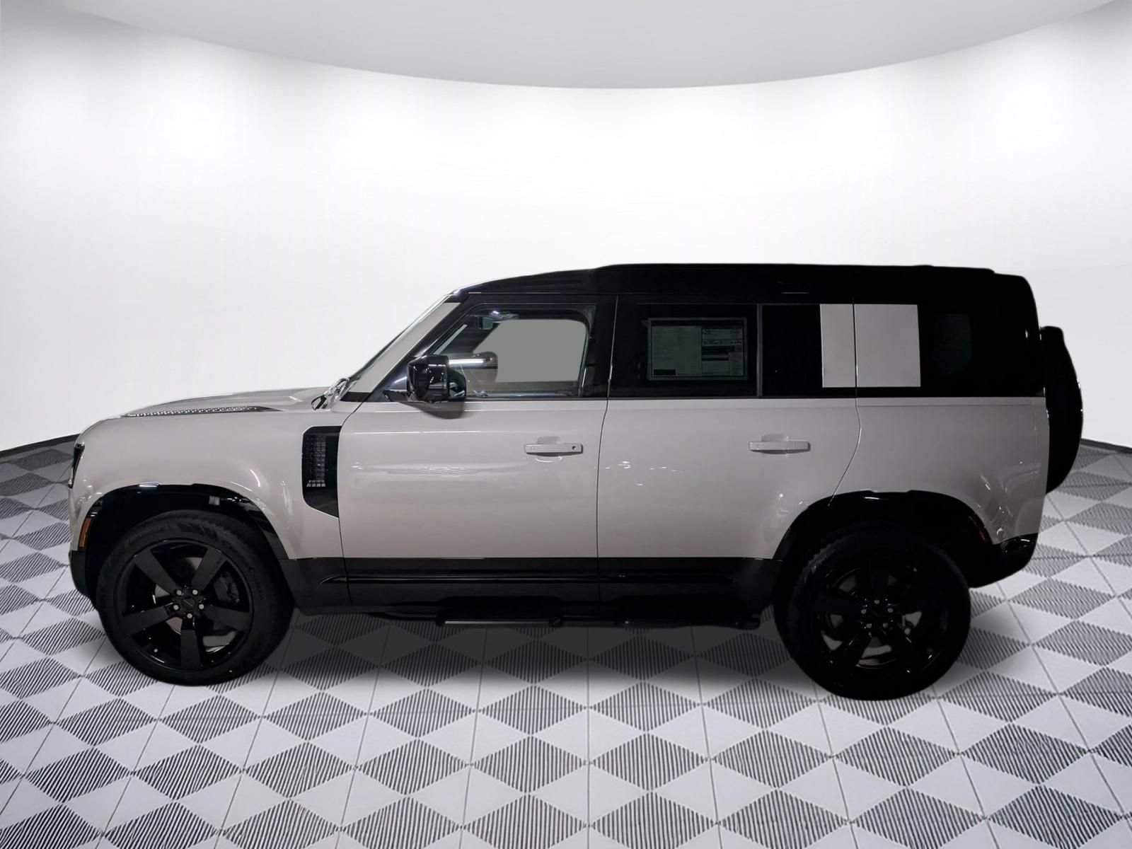 New 2026 Land Rover Defender 110 X-Dynamic SE AWD/4WD image 2