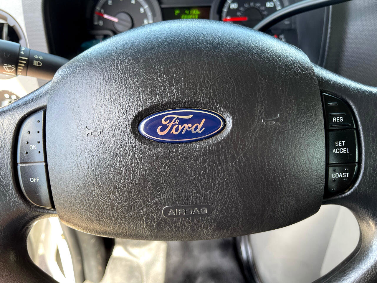 Used 2013 Ford E-350 and Econoline 350 XL image 22