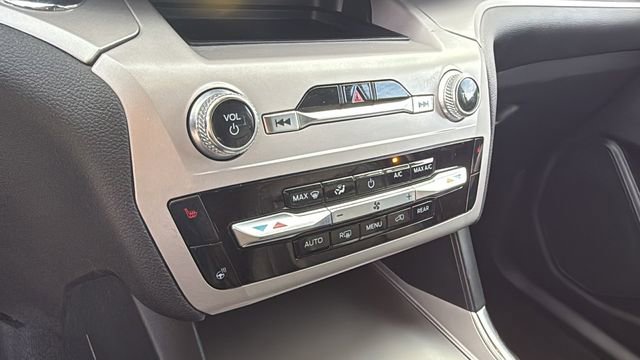 Used 2023 Ford Explorer XLT w/ Equipment Group 202A image 17