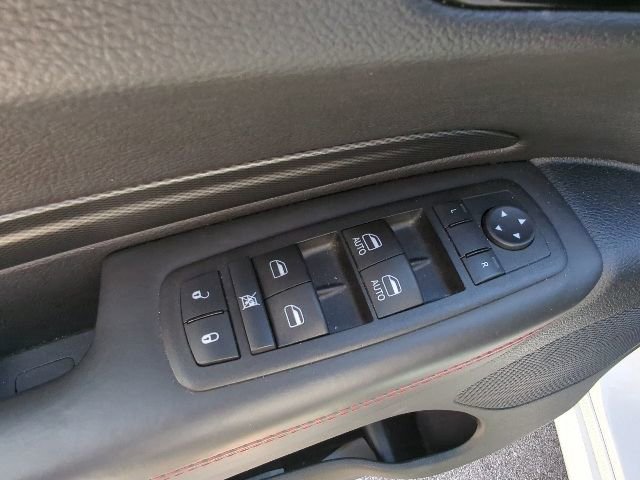 Used 2024 Dodge Durango GT AWD/4WD image 13