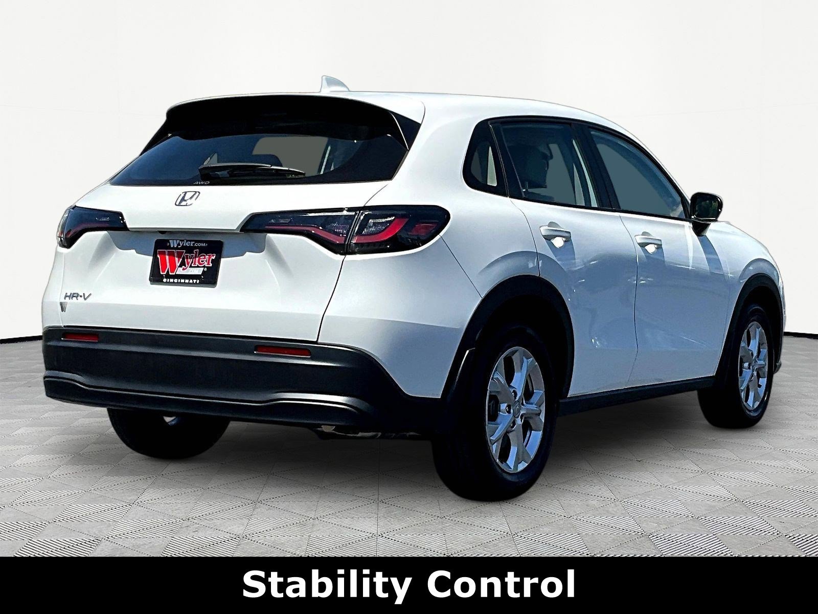 Used 2023 Honda HR-V LX image 6