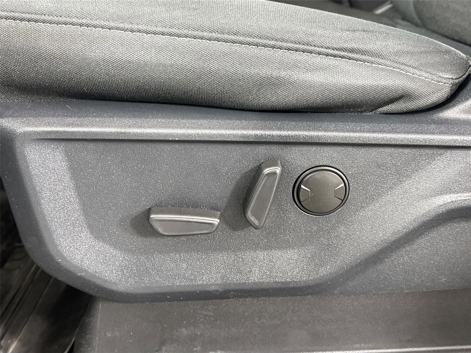 Used 2022 Ford F150 XLT w/ Equipment Group 302A High image 26