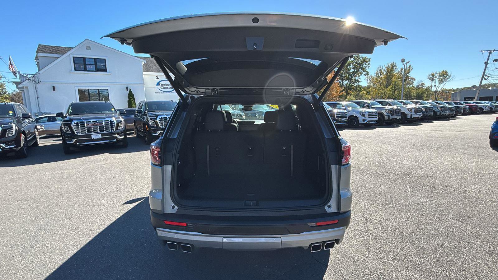 New 2025 GMC Acadia Elevation w/ Elevation Premium Package image 33