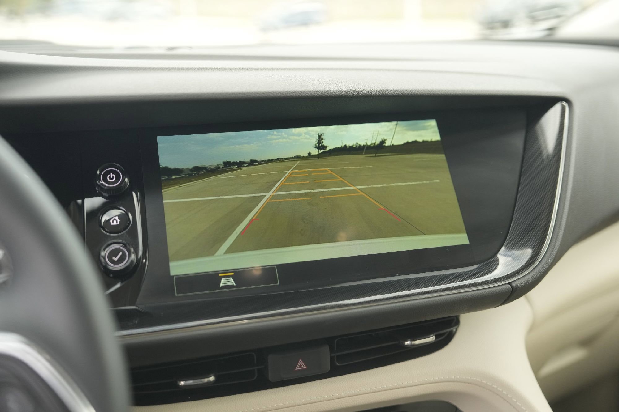 Used 2023 Buick Envision Essence image 16