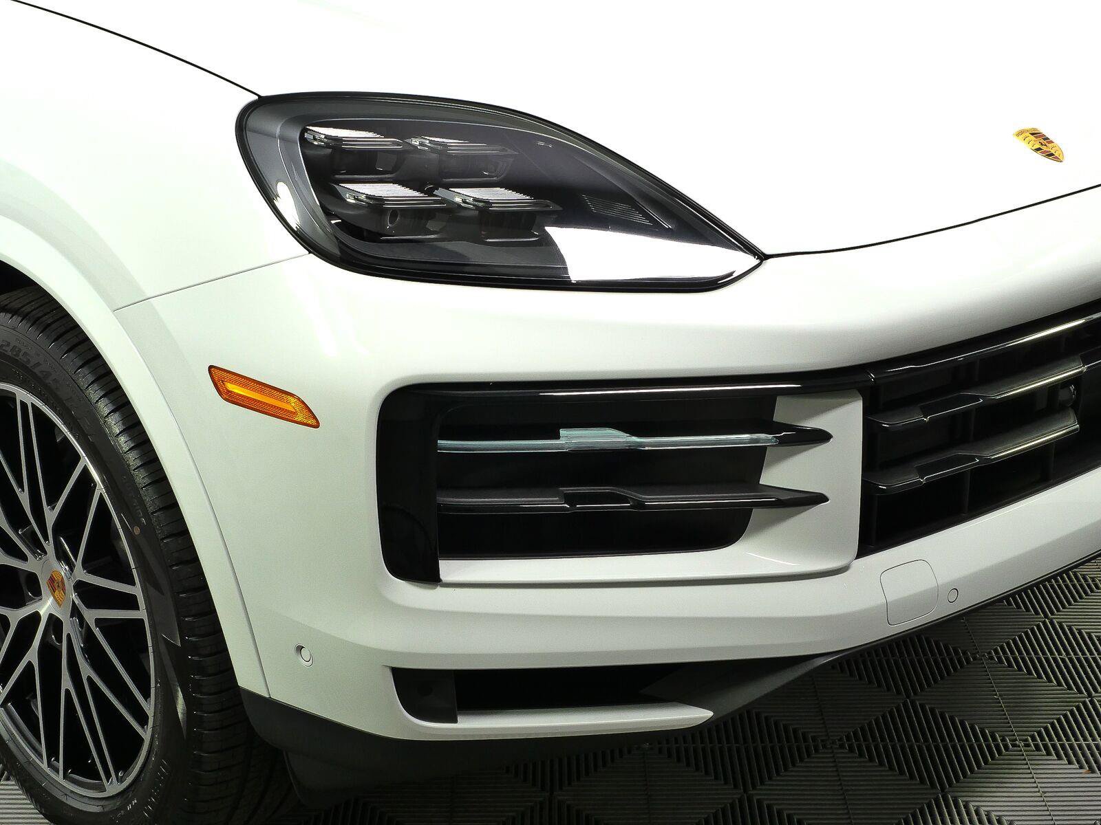 New 2026 Porsche Cayenne AWD/4WD image 36
