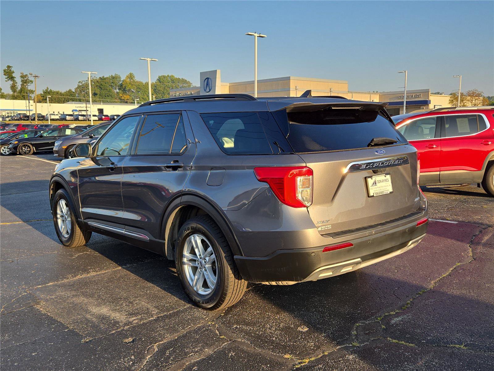 Used 2022 Ford Explorer XLT w/ Equipment Group 202A image 25
