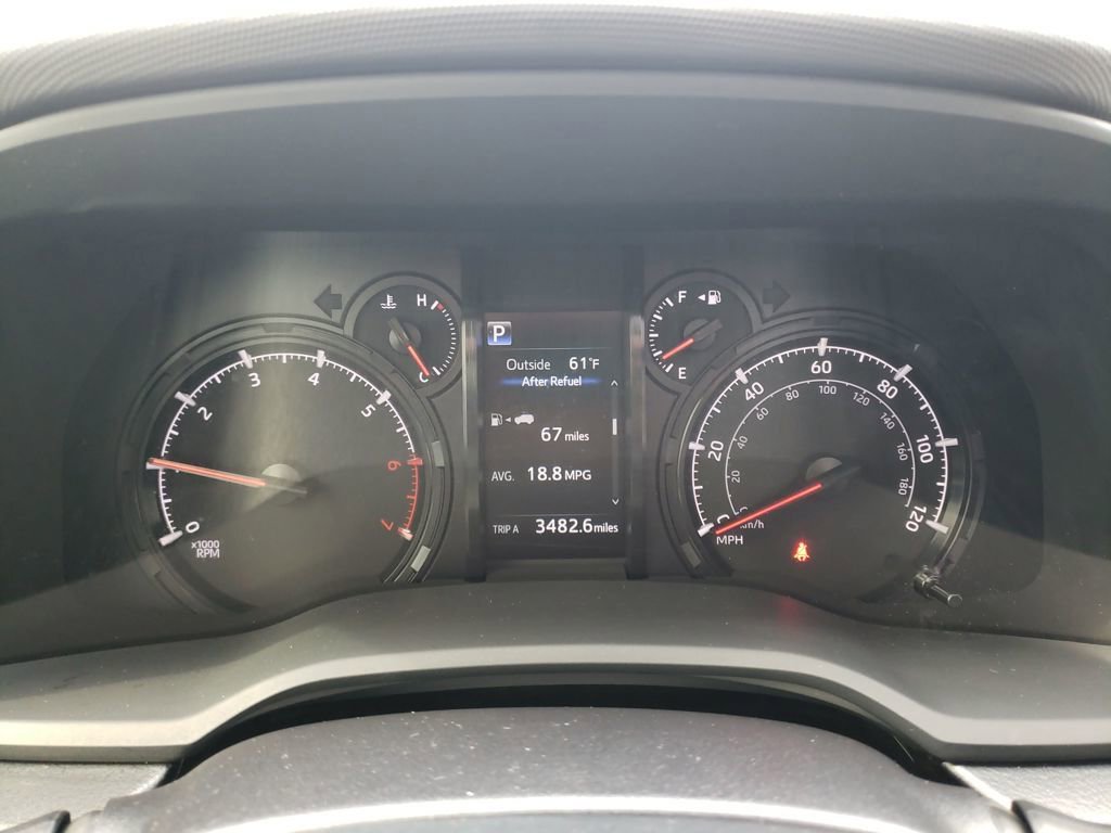 Used 2022 Toyota 4Runner SR5 Premium w/ Moonroof Package AWD/4WD image 16