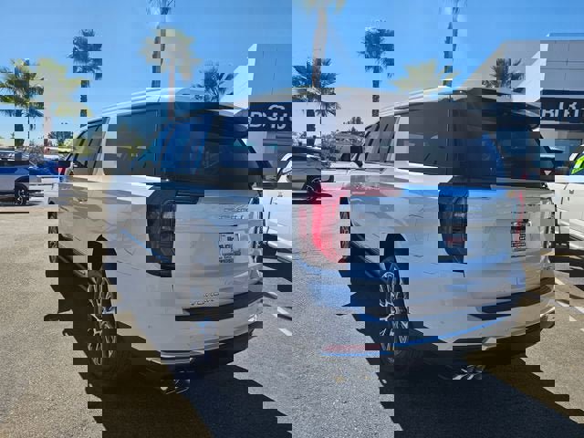 New 2026 GMC Yukon XL Denali w/ Denali Reserve Package AWD/4WD image 8