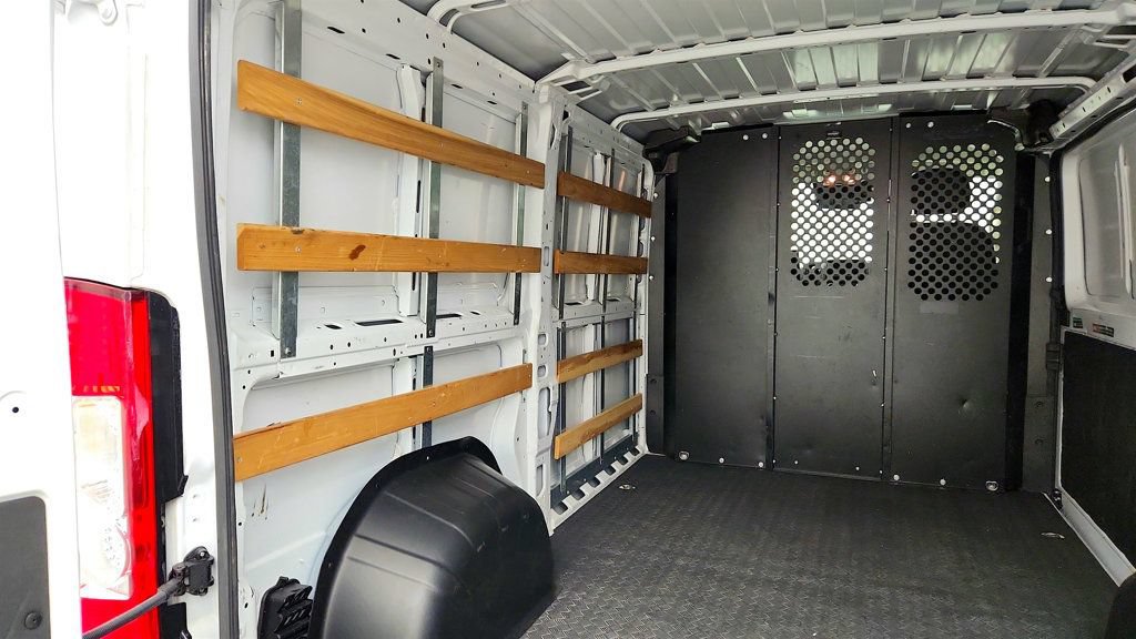 Used 2025 RAM ProMaster 2500 w/ U-Haul Equipment Group FWD image 19