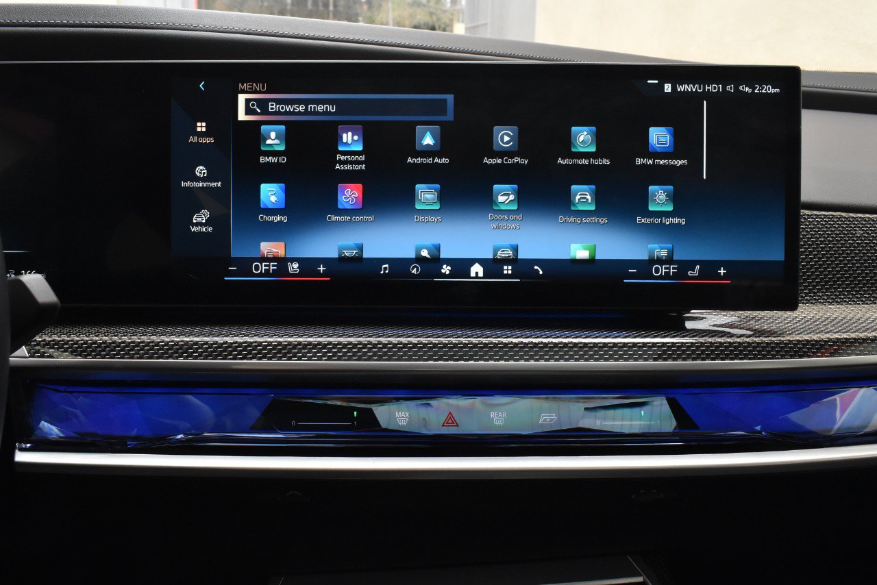 Used 2023 BMW i7 xDrive60 AWD/4WD image 35