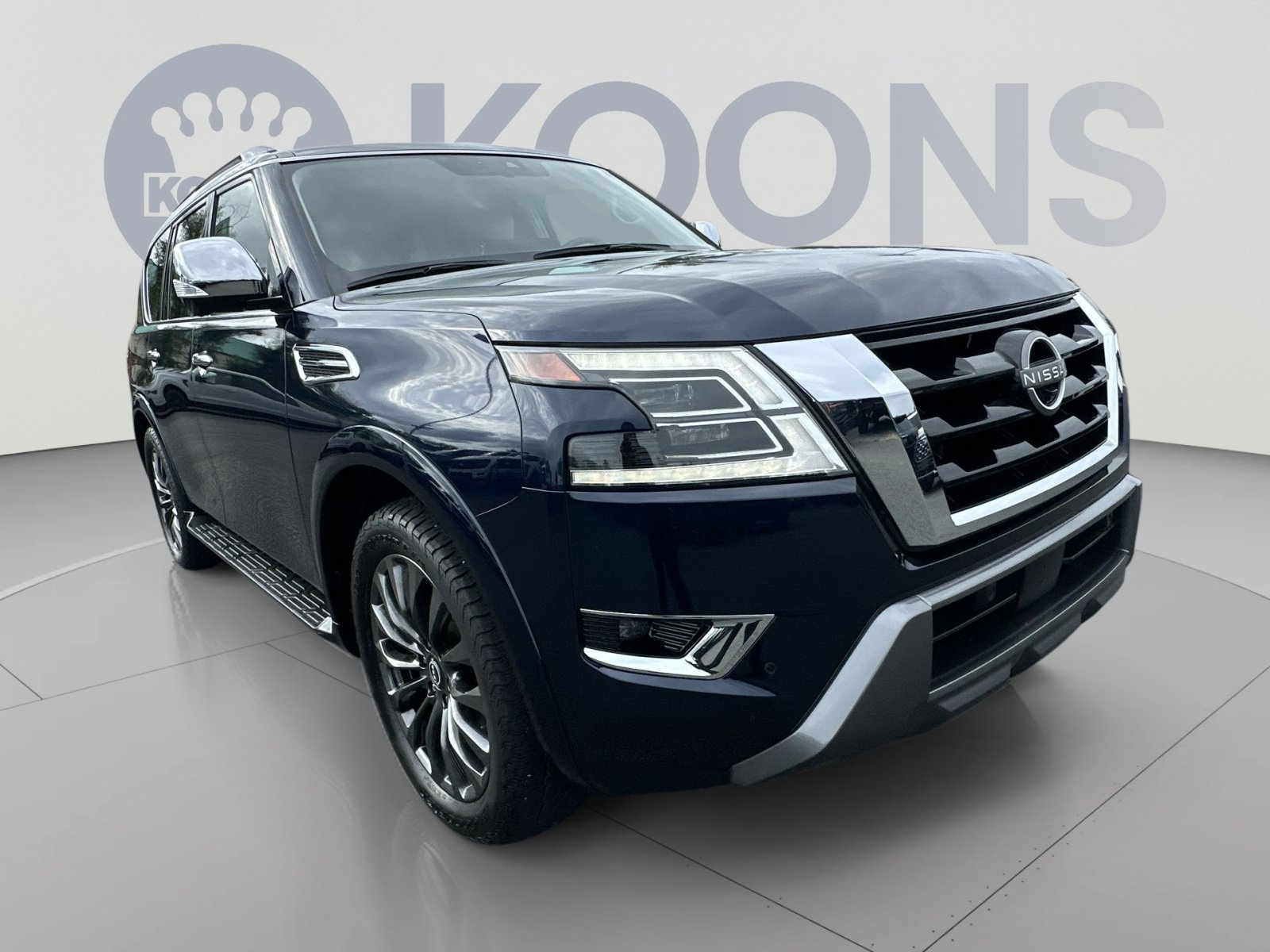 Used 2023 Nissan Armada Platinum w/ Captain's Chairs Package AWD/4WD image 2