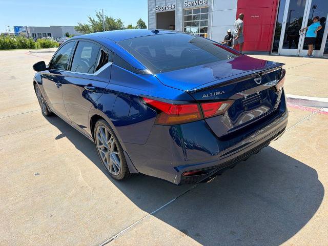 Certified 2024 Nissan Altima 2.0 SR FWD image 3