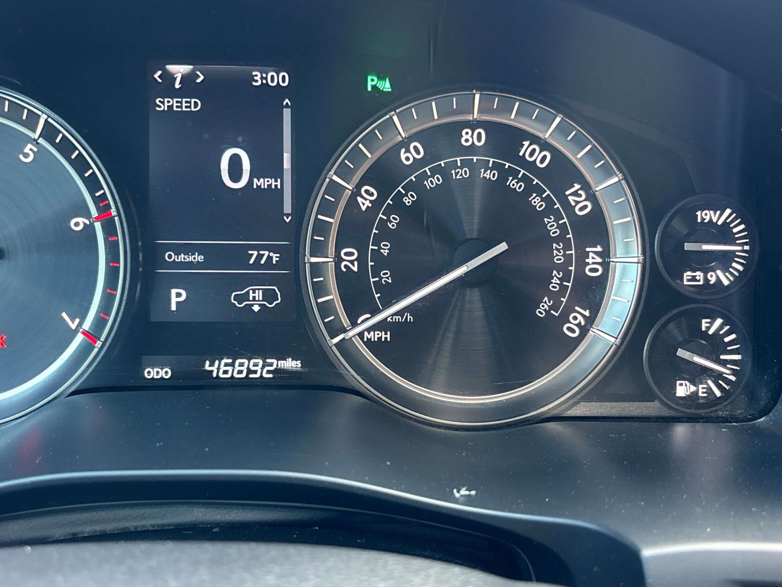 Used 2021 Lexus LX 570 4WD w/ Luxury Package image 23