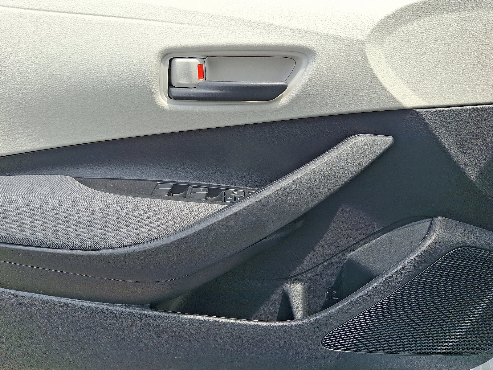 Certified 2022 Toyota Corolla LE image 13