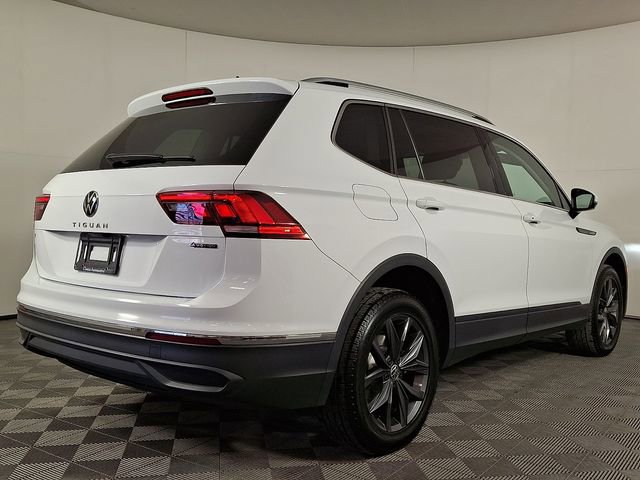 Used 2022 Volkswagen Tiguan SE image 9