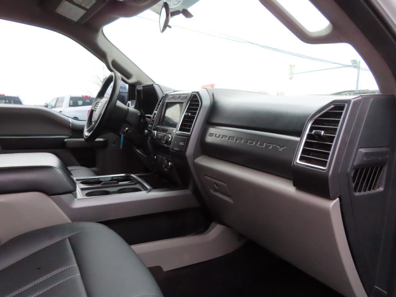 Used 2018 Ford F250 XLT w/ XLT Premium Package image 36