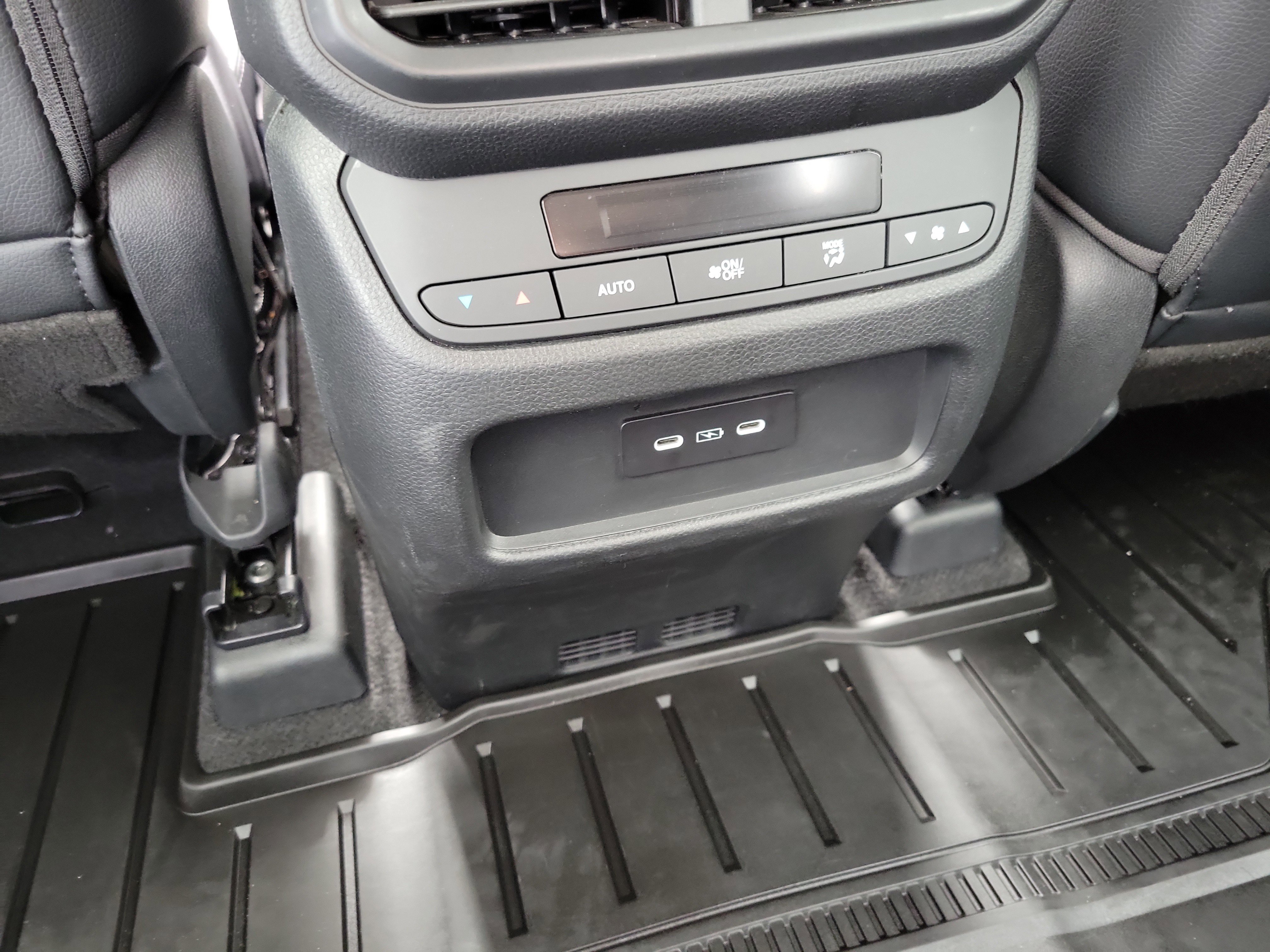 Used 2024 Honda Pilot EX-L image 16