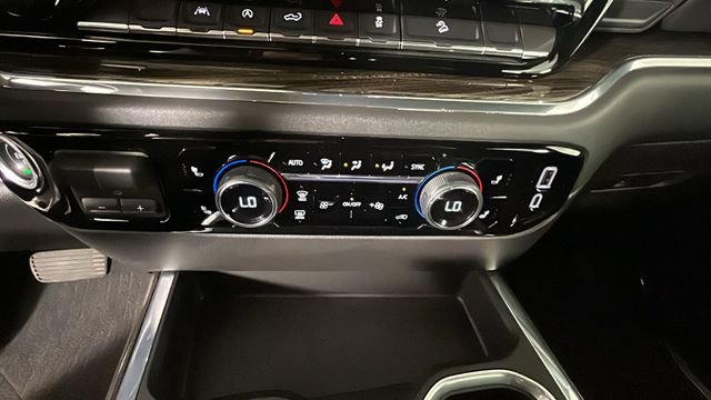 Used 2024 Chevrolet Silverado 1500 LT Trail Boss AWD/4WD image 22