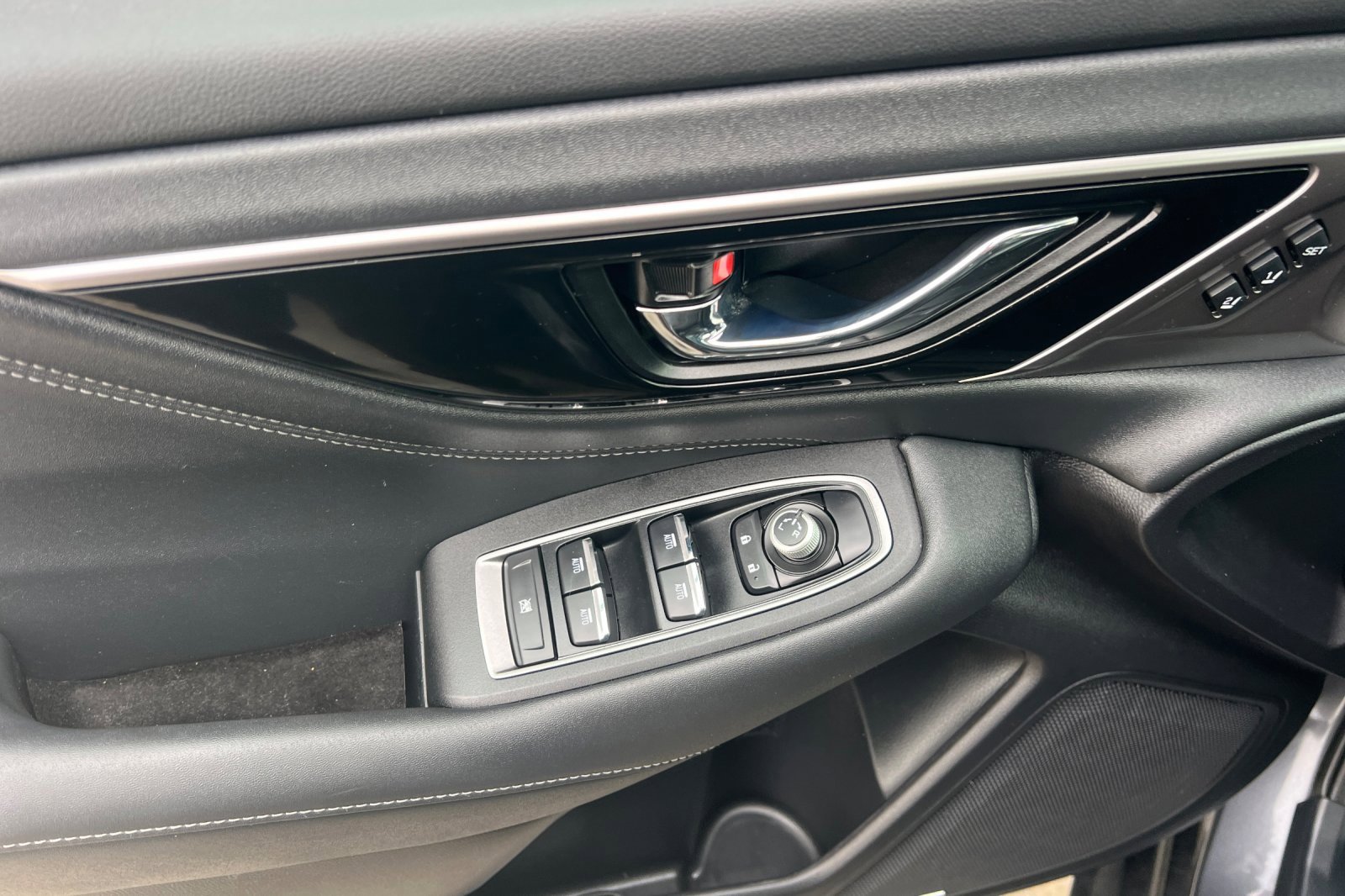 Used 2024 Subaru Outback Limited XT image 8