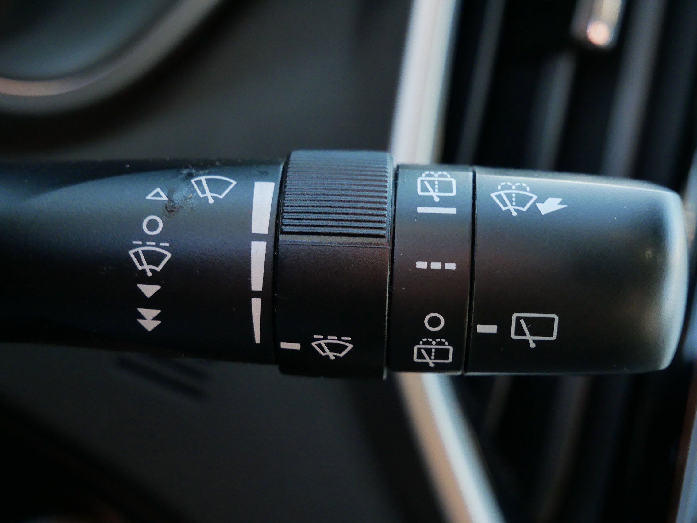 Used 2023 Subaru Ascent Limited image 32