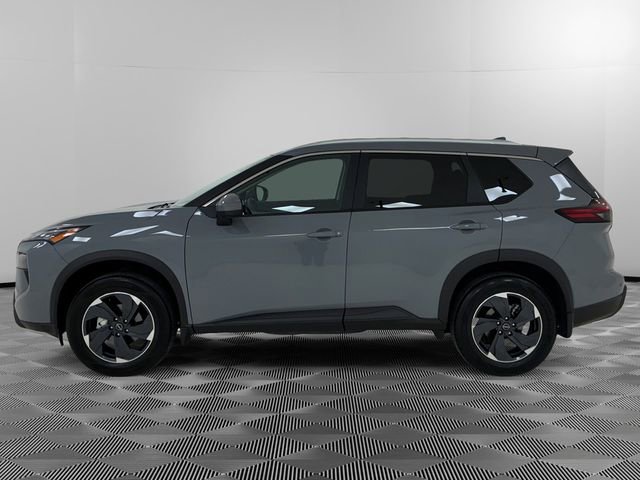 Used 2026 Nissan Rogue SV w/ SV Premium Package AWD/4WD image 2