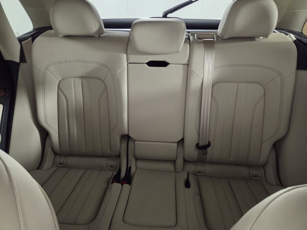 Used 2021 Audi Q5 Premium w/ Convenience Package image 24