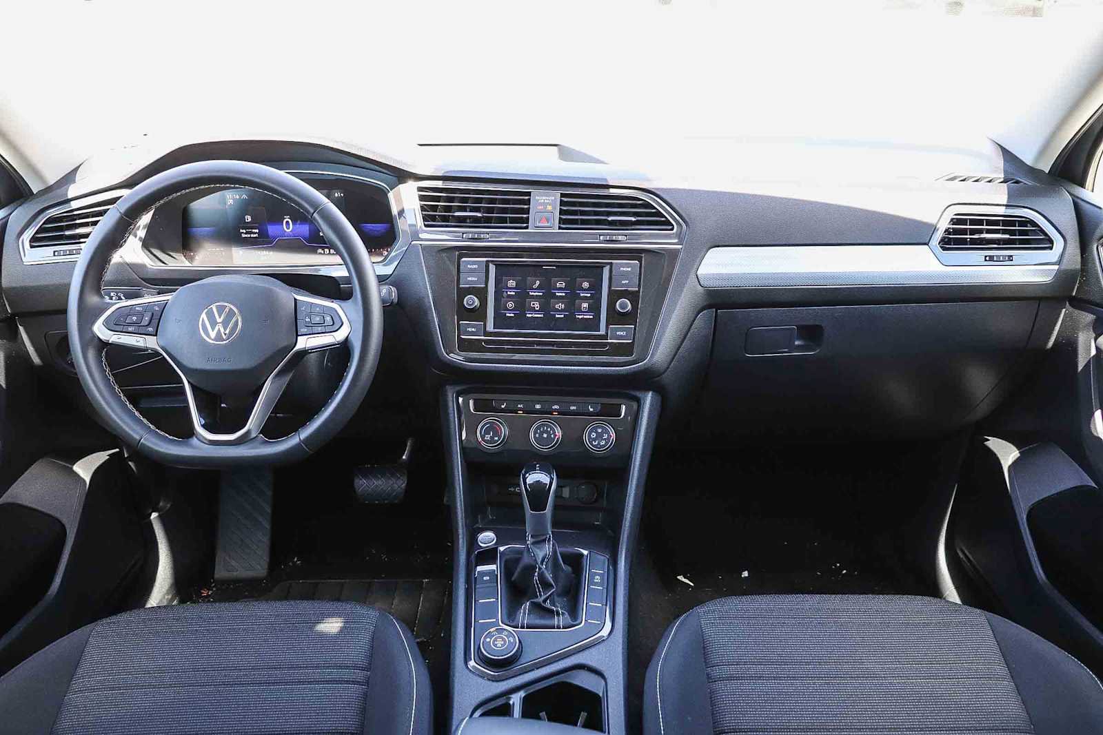 Used 2023 Volkswagen Tiguan S image 12