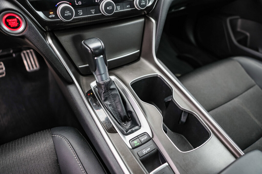 Used 2022 Honda Accord Sport image 11