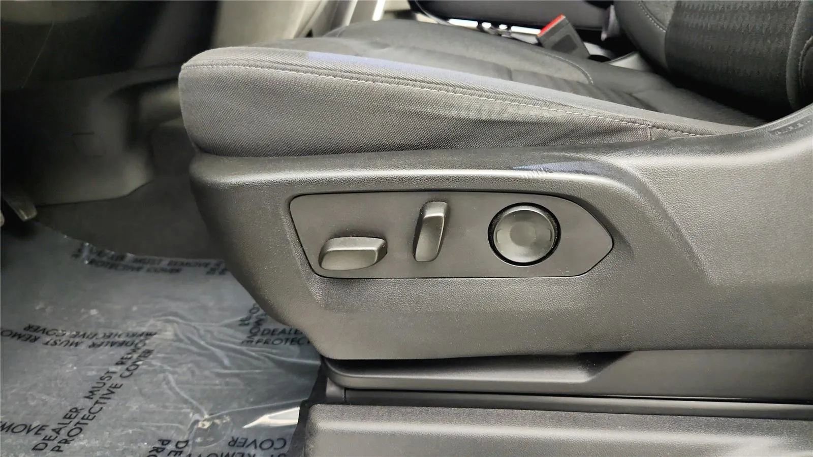 Used 2023 Chevrolet Silverado 1500 LT image 25